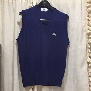 Vintage IZOD LACOSTE V-NECK SLEEVELess sweater